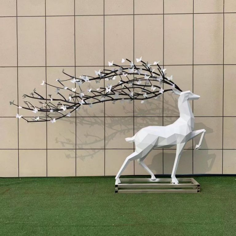 不锈钢切面蝴蝶鹿雕塑 前蹄抬起几何鹿雕塑7